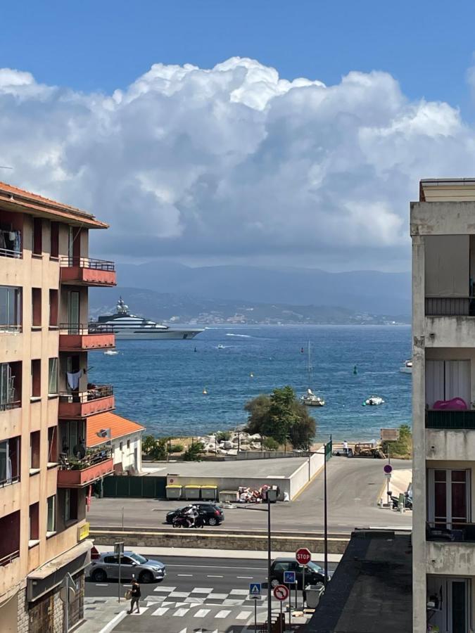 Joli Spacieux * Ajaccio (Corsica)